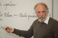 Predavanje: Znane in manj znane plati matematike - dr. Matej Brešar